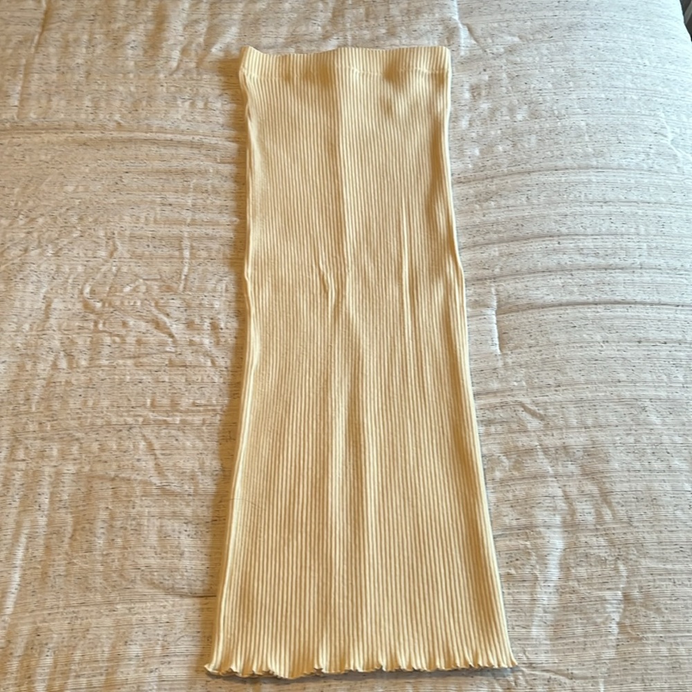 Zara Ribbed Skirt - Picture 4 of 8